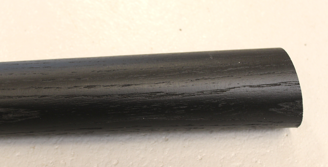 EKSKLUSIVT bordben Ø57x715 mm skåret i smig i top, sortmalet egetræ