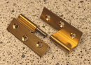 Møbelhængsel 50x40 mm - venstre, messing
