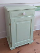 Indboringshængsel Ø9x26 mm med Ø5,5 mm tap, messingfarvet