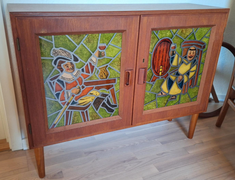 Møbelben til skabe Ø46x200 mm incl. beslag til montering, teakbejdset asketræ