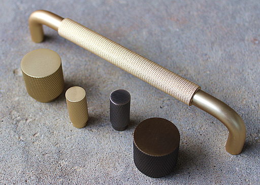 Metalknop "Orø" Ø12x28 mm, mat antik