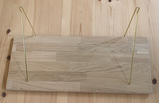 Egetræshylde 600x250x20 mm incl. messingfarvede hyldeholdere, ubehandlet