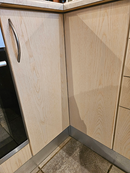 Skjult hængsel BLUM til knæklåge på hjørneskab Ø35 mm, metal