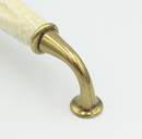 Porcelænsgreb 128 mm c/c, antik messingfarvet