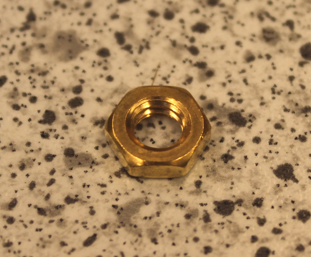 Møtrik M4x3 mm, messing