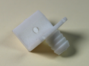 Vinkel 15x12,5x18 mm med Ø8 mm tap, hvid plastik