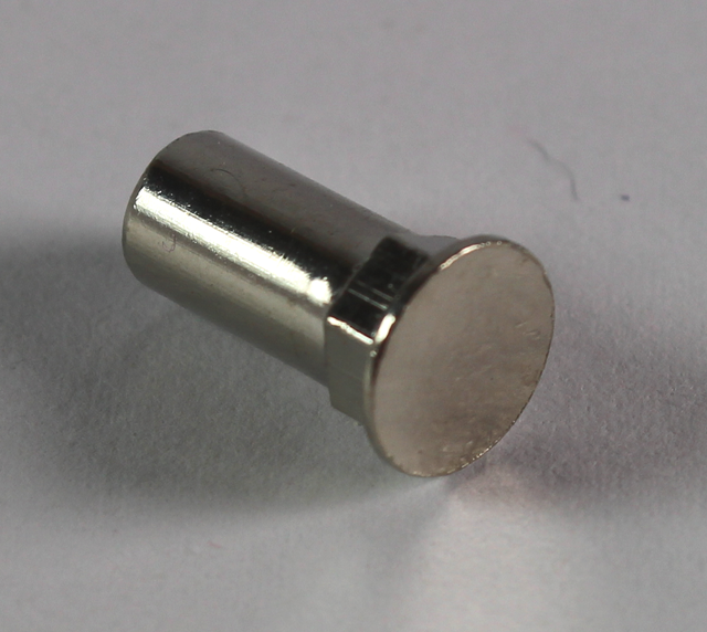 Bøsning M4xØ5,3x12,5 mm, blank messing (metalfarvet)