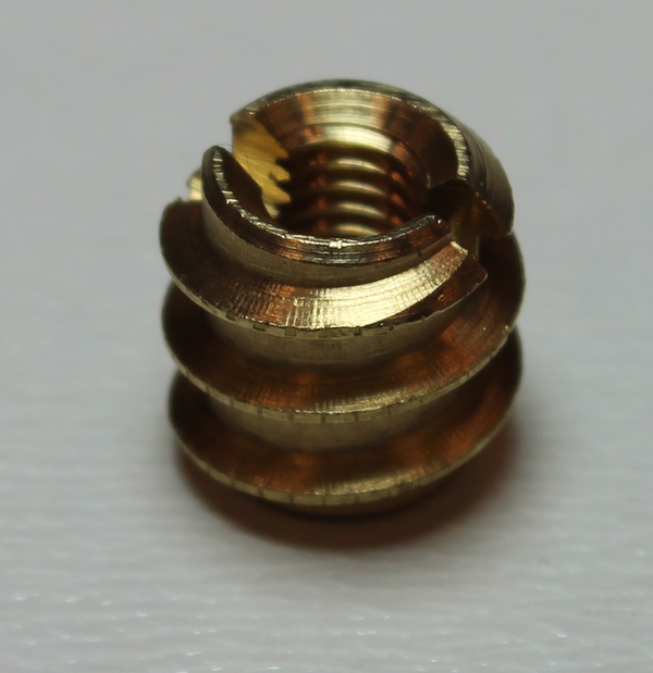 Iskruningsbøsning, messing