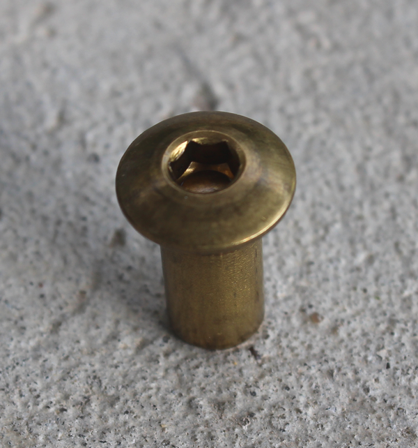 Møbelhoved M6xØ9x18 mm, messingfarvet
