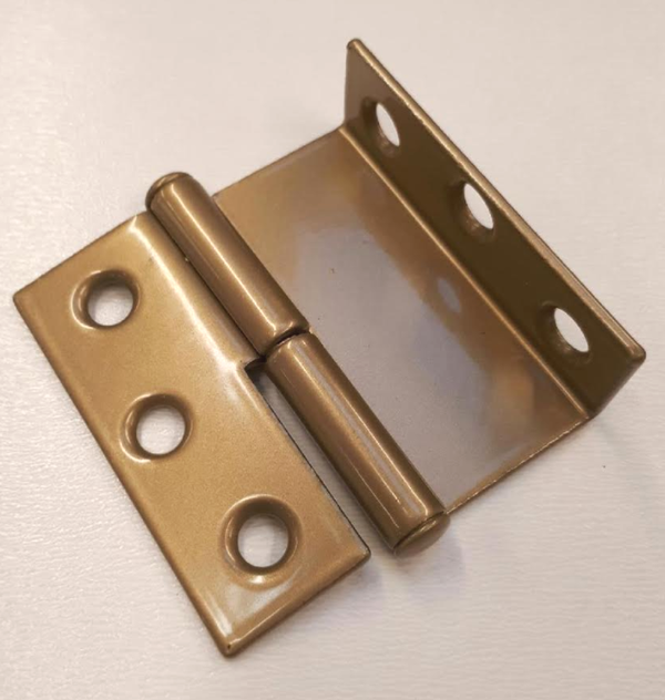 Møbelhængsel 50x17 mm - venstre, guldfarvet metal