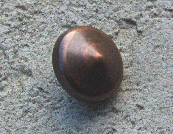 Dækknap m/1/8 tomme gevind, kobberfarvet metal