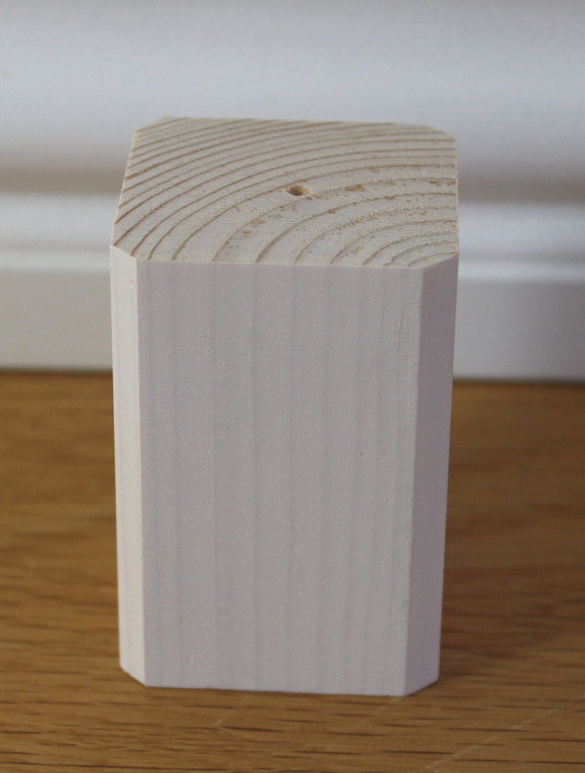 Kommodeben firkantet 43x43x65 mm, hvidtonet fyrretræ