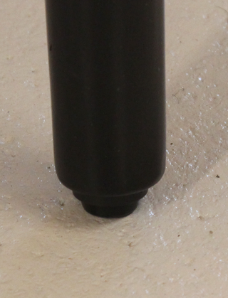 Gummifod Ø24 mm m/skrue, sort (1 stk)