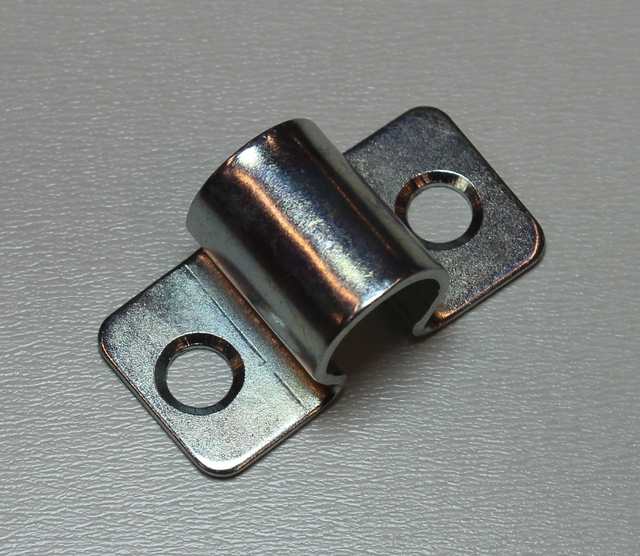 Ledningsholder 42x20x17 mm, elgalvaniseret