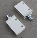 Ophængsbeslag t/skab 39x59x18 mm, hvid plastik (sæt)